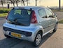 Peugeot 107 1.0-12V XS Urban Move 5-Drs Airco Elec. pakket Audio/CD Toerenteller Colorpakket Dealeronderh. 127010 km's NAP! Nw Apk