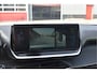 Peugeot e-2008 EV GT Pack 50 kWh Panorama, Virtual cockpit, Cruise, Camera, Sportstoelen, Carplay, Stoelverwarming