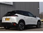 Peugeot e-2008 EV GT Pack 50 kWh Panorama, Virtual cockpit, Cruise, Camera, Sportstoelen, Carplay, Stoelverwarming