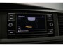 Volkswagen Transporter 2.0 TDI 110 PK L2 Dubbele cabine Comfortline | 6-zitplaatsen | Betimmering | Trekhaak | Navigatie (Apple carplay / Android Auto)