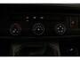 Volkswagen Transporter 2.0 TDI 110 PK L2 Dubbele cabine Comfortline | 6-zitplaatsen | Betimmering | Trekhaak | Navigatie (Apple carplay / Android Auto)