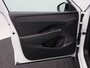 Volkswagen T-Roc Life First Edition 1.5 eTSI 116 PK | Trekhaak | Stoel- & Stuurverwarming | Carplay | Camera |