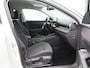 Volkswagen T-Roc Life First Edition 1.5 eTSI 116 PK | Trekhaak | Stoel- & Stuurverwarming | Carplay | Camera |