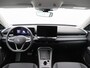 Volkswagen T-Roc Life First Edition 1.5 eTSI 116 PK | Trekhaak | Stoel- & Stuurverwarming | Carplay | Camera |