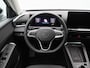 Volkswagen T-Roc Life First Edition 1.5 eTSI 116 PK | Trekhaak | Stoel- & Stuurverwarming | Carplay | Camera |