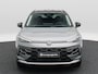 Volkswagen T-Roc Life First Edition 1.5 eTSI 116 PK | Trekhaak | Stoel- & Stuurverwarming | Carplay | Camera |