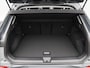 Volkswagen T-Roc Life First Edition 1.5 eTSI 116 PK | Trekhaak | Stoel- & Stuurverwarming | Carplay | Camera |
