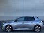 Peugeot e-208 Allure Avantage EV 51kWh 156pk AUTOMAAT | WARMTEPOMP | CAMERA | ADAPTIEVE CRUISE CONTROL | DODEHOEKBEW. |