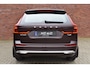 Volvo XC60 T6 350PK Plug-in hybrid AWD Plus Bright | Luchtvering | Head-Up Display | Trekhaak |