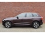 Volvo XC60 T6 350PK Plug-in hybrid AWD Plus Bright | Luchtvering | Head-Up Display | Trekhaak |