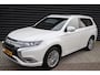 Mitsubishi Outlander 2.4 PHEV Instyle Opendak, A.Cruise, Dealer O.H. Trekhaak