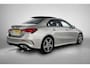 Mercedes-Benz A-klasse 180 Business Solution AMG Night Upgrade Automaat (PANORAMADAK, SFEER, STOELVERWARMING, CAMERA, 1e EIGENAAR)