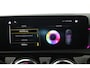 Mercedes-Benz A-klasse 250 e Business Solution AMG Limited (STOELVERWARMING, SFEERVERLICHTING, CAMERA, NAVIGATIE, SENSOREN)