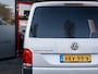 Volkswagen Transporter DC 2.0 TDI L2H3 30 Comfortline | Dubbele cabine| Trekhaak | Navigatie | Airco | Cruise Control | Parkeersensoren | Metallic Lak | DAB+ | Vloerplaat | Wandbekleding | Apple Carplay* | Android Auto* |