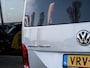 Volkswagen Transporter DC 2.0 TDI L2H3 30 Comfortline | Dubbele cabine| Trekhaak | Navigatie | Airco | Cruise Control | Parkeersensoren | Metallic Lak | DAB+ | Vloerplaat | Wandbekleding | Apple Carplay* | Android Auto* |