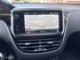 Peugeot 208 1.2 PureTech Signature Apple Carplay/Android Auto/Navi/DAB/All Seasons/17"