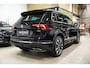 Volkswagen Tiguan 2.0 TSI 4Motion 220PK R-Line * Pano - Trekhaak - Leder - 360° Cam - HUD - Keyless - Blind Spot *