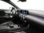 Mercedes-Benz A-klasse 250 e AMG Line Plug In Hybrid 263pk PHEV | Panodak | Multibeam LED | Alcantara Sportstoelen Verwarmd | Apple Carplay | Sfeerverlichting | Blis | Cruise Control | Navigatie | Virtual | DAB |