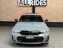 BMW 3-Serie 318i M-Sport | Pano | Stoel/Stuur verwarming | Carplay | HUD |Sfeerverlichting |