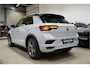 Volkswagen T-Roc 2.0 TSI 4Motion 190PK 3x R-Line * Pano - Trekhaak - Virtual - Camera - Keyless - Blind Spot - ACC *