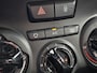 Peugeot 2008 1.2 PureTech Signature Navi/CarPlay/Airco/Trek.