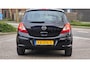 Opel Corsa 1.4-16V Sport uitvoering in nette staat