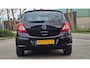 Opel Corsa 1.4-16V Sport uitvoering in nette staat