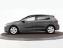 Volkswagen Golf 1.0 eTSI 110PK DSG Life · Apple/Android Car Play · Navigatie · P-Sensoren · Sfeerverlichting · Garantie t/m 14-03-2027 of 100.000km