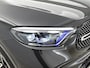 Mercedes-Benz GLC 300 e 4MATIC AMG Plug-In Hybride AMG Premium | Night Pakket | Trekhaak | Panorama Schuif-Kanteldak | Memory Stoelen | Stuur en Stoelverwarming. Inclusief 24 maanden MB Certified garantie voor Europa.