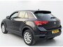 Volkswagen T-Roc 1.5 TSI 150PK DSG BUSINESS CARPLAY/NAVI/PDC