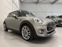 MINI Cooper Mini 1.5 Chili PANO/LED/LEER-SPORT/NAVI-BREED/SFEER/18"MET NW.CONTINENTAL/ECC/CRUISE/STOELVERW/PDC+ASSISTENT/DONKERE-HEMEL/VOLLEDIG MINI DEALER HISTORIE, NET OH BEURT EN NIEUWE APK