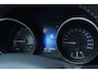 Toyota Auris 1.8 Hybrid Lease Pro+Navigatie+Panorama-dak+Camera = DECEMBER 2015 COMPLEET DEALER ONDERHOUDEN !!