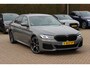 BMW 5-Serie 530e High Exe. M Sport / SoH 90,8% / Camera / Head-up / Leder / 20'' / Harman Kardon / Navigatie / Dodehoek / DAB / Cruise Control