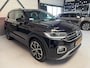 Volkswagen T-Cross 1.0 TSI Style|Virtual Display|Led|Trekhaak|Carplay|Navi|Huisgarantie