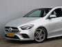 Mercedes-Benz B-klasse 180 Business Solution AMG 136 Pk Automaat Navigatie / DAB / Apple Carplay / Camera / Stoelverwarming / Trekhaak