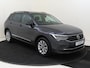 Volkswagen Tiguan 1.4 TSI eHybrid Life | SoH 99% | Panoramadak | Keyless | Achteruitrijcamera | Navigatie | Adaptieve cruise control | Dodehoek detectie | 3-zone airco |