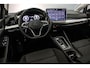 Volkswagen Golf Life Edition 1.5 eTSI 115pk DSG Automaat Adaptive cruise control, Parkeersensoren, Stuurwiel verwarmd, LED koplampen, Airco, DAB, Stoelverwarming, App connect