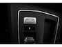 Volkswagen Golf Life Edition 1.5 eTSI 115pk DSG Automaat Adaptive cruise control, Parkeersensoren, Stuurwiel verwarmd, LED koplampen, Airco, DAB, Stoelverwarming, App connect