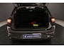 Volkswagen Golf Life Edition 1.5 eTSI 115pk DSG Automaat Adaptive cruise control, Parkeersensoren, Stuurwiel verwarmd, LED koplampen, Airco, DAB, Stoelverwarming, App connect
