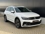 Volkswagen Tiguan 2.0 TSI 4Motion R-Line 220pk Pano Memory Trekhaak Camera Carplay