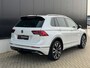 Volkswagen Tiguan 2.0 TSI 4Motion R-Line 220pk Pano Memory Trekhaak Camera Carplay