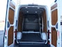 Volkswagen Crafter 30 2.0 TDI L3H3 Highline Betimmering - Camera - Trekhaak - Navigatie