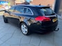 Opel Insignia Sports Tourer 1.8 Edition|Prachtige Station|Trekhaak| Dakrails|Park.sens. V+A |All-Season banden|best.st.elec.|