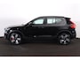Volvo XC40 Recharge Twin Ultimate 82 kWh - Panorama/schuifdak - Intellisafe & Surround - Lederen bekleding - 360° Camera - Verwarmbare voorstoelen & stuurwiel - Parkeersensoren voor & achter - Elektr. bedienb. voorstoelen met geheugen links - Warmtepomp - Draadloze tel. lader - Elektr. inklapbare trekhaak - 20' LMV