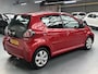 Toyota Aygo 1.0-12V Aspiration Red Navigator NL auto slechts 64025 KM