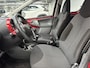 Toyota Aygo 1.0-12V Aspiration Red Navigator NL auto slechts 64025 KM