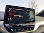 Volkswagen ID.4 First 77 kWh | SOH: 88,9% | Trekhaak | Leder Alcantara | Adaptive CC |