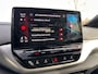 Volkswagen ID.4 First 77 kWh | SOH: 88,9% | Trekhaak | Leder Alcantara | Adaptive CC |