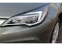 Opel Astra 1.0 Turbo Online Edition 5deurs , zeer nette auto Climate control , Cruise control , Navigatie , Bluetooth Parkeersensoren achter en voor