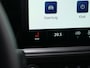 Volkswagen Transporter 2.0 TDI L2H1 30 Bulli Trekhaak / Camera / Carplay / Stoelverwarming